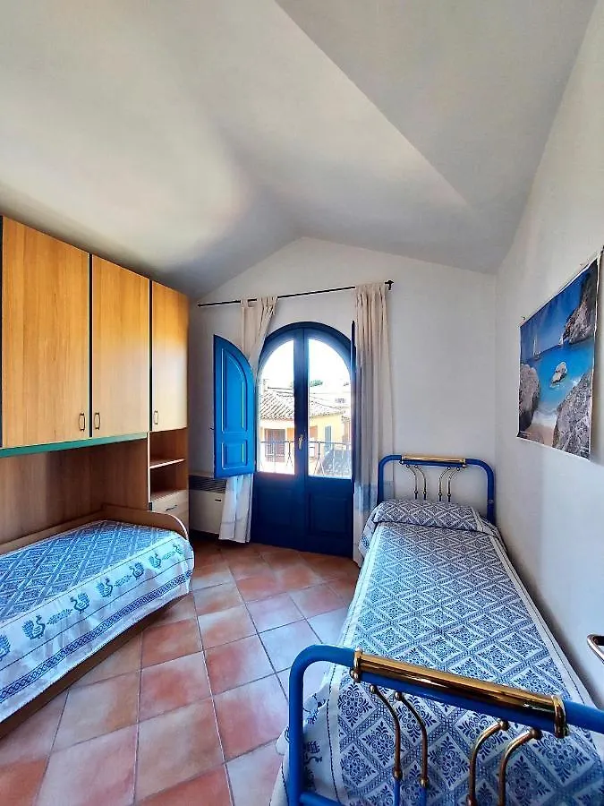 Jennas-Grecale Apartment Àrbatax